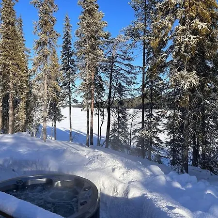 Lomamökit Lakeside Vaami