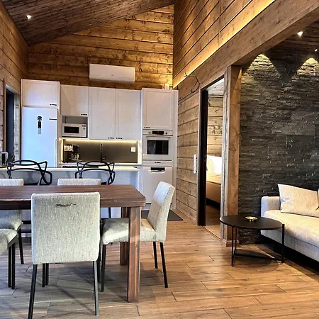 شاليه Lakeside Vaami