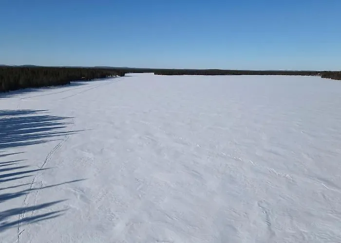 木屋 Lakeside Vaami *